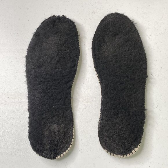 Grizzly Aspen Thinsulate Suede Lace-Up Winter Snow Boot Faux Fur Stock #657080 - Picture 10 of 16